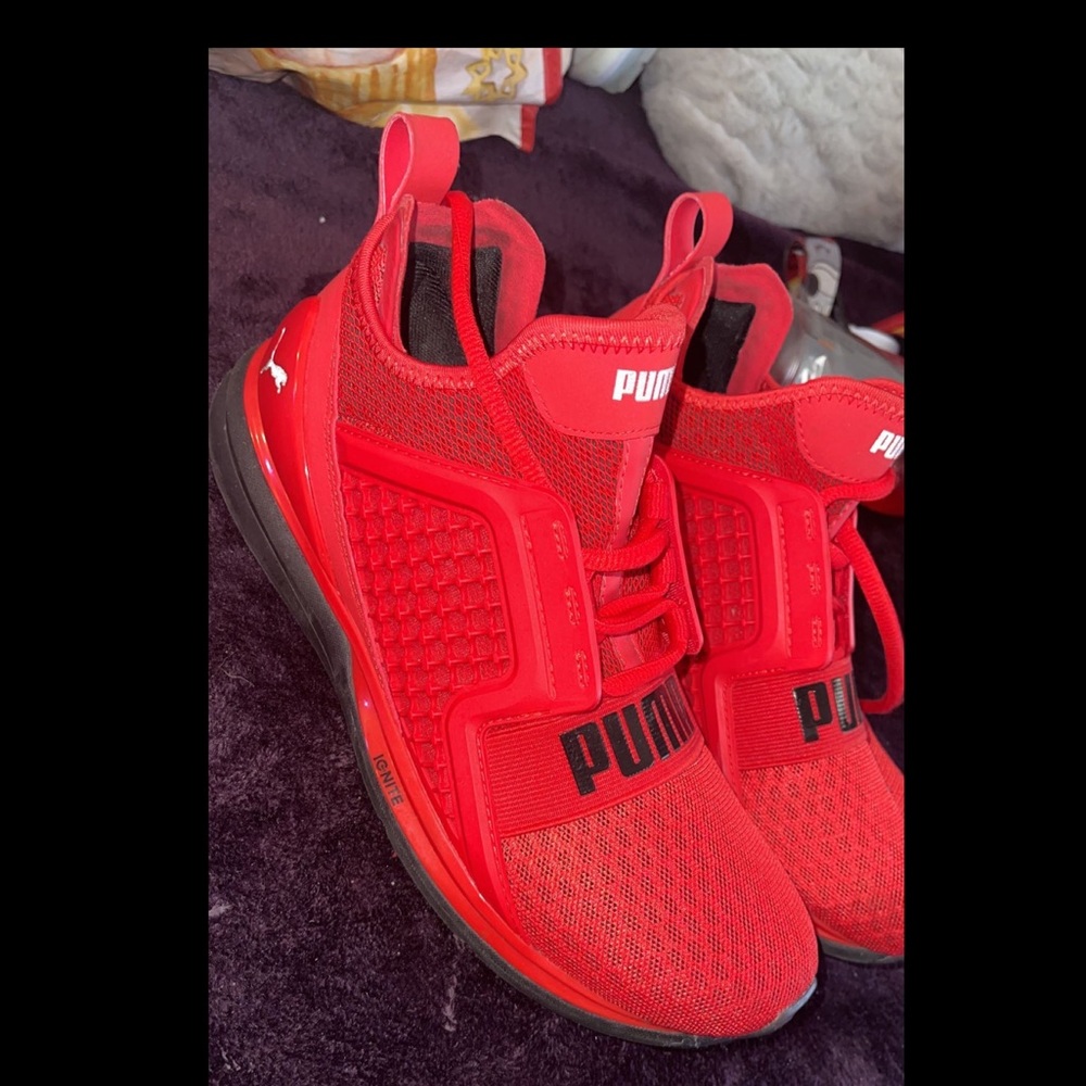 Womens Pumas